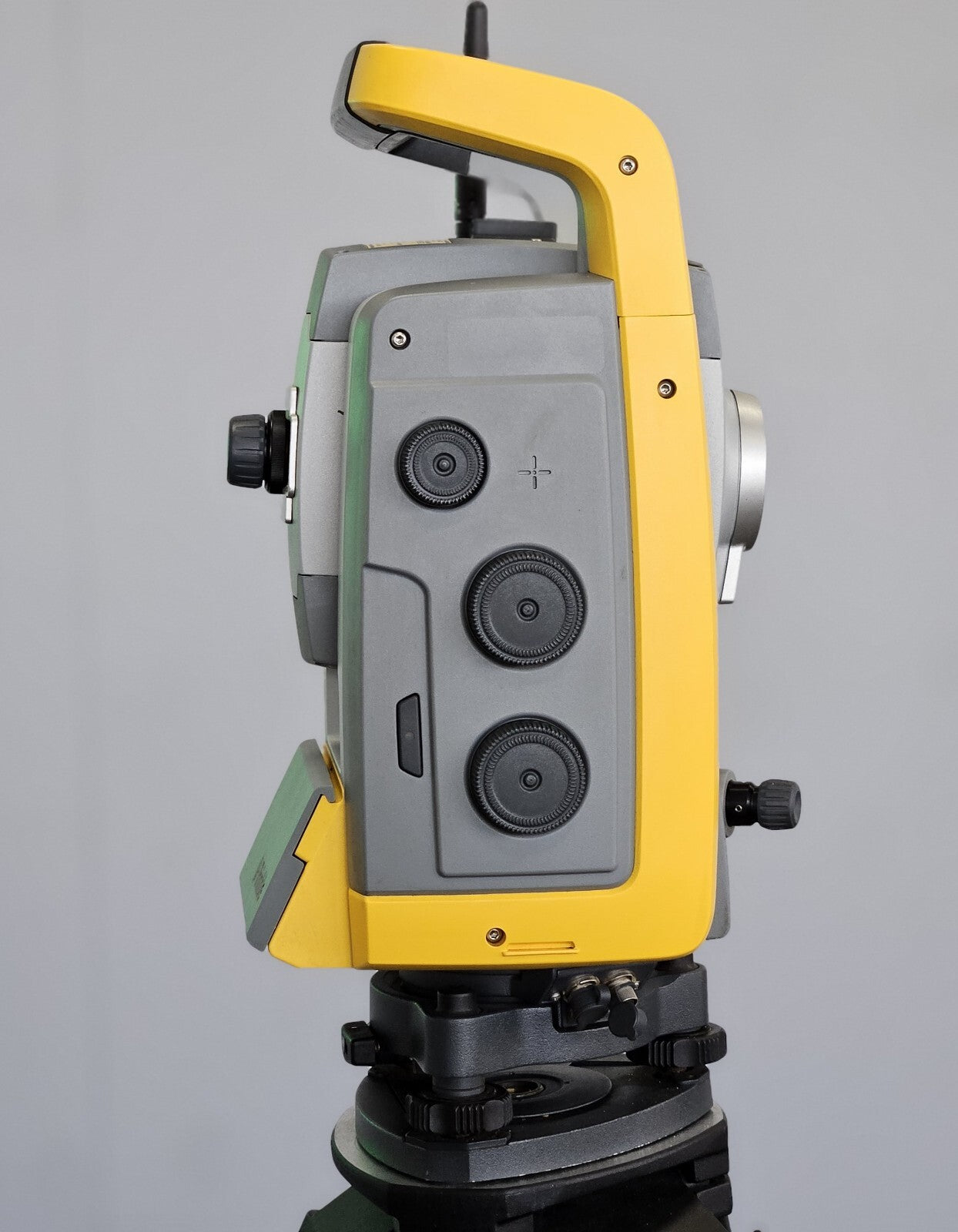 Trimble S6 3” DR Plus Robotic Survey Total Station w/ Vision - Calibrated