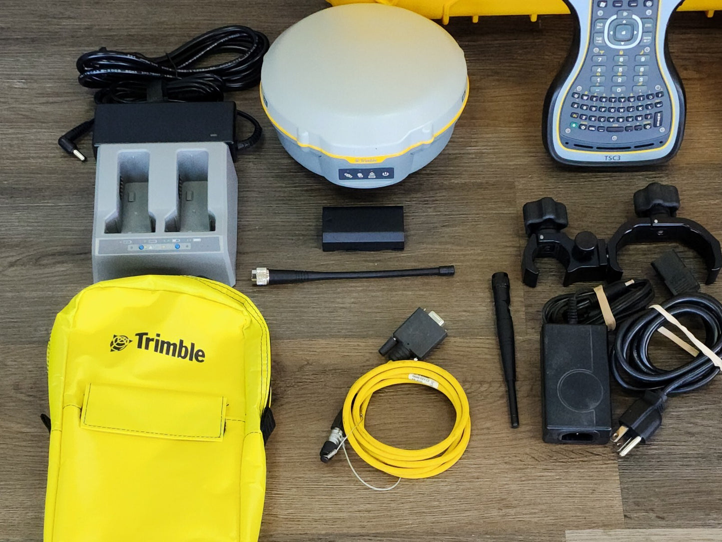 Trimble Dual R8S GPS GNSS Galileo Beidou Base Rover RTK System TSC3 Access 2.4GH