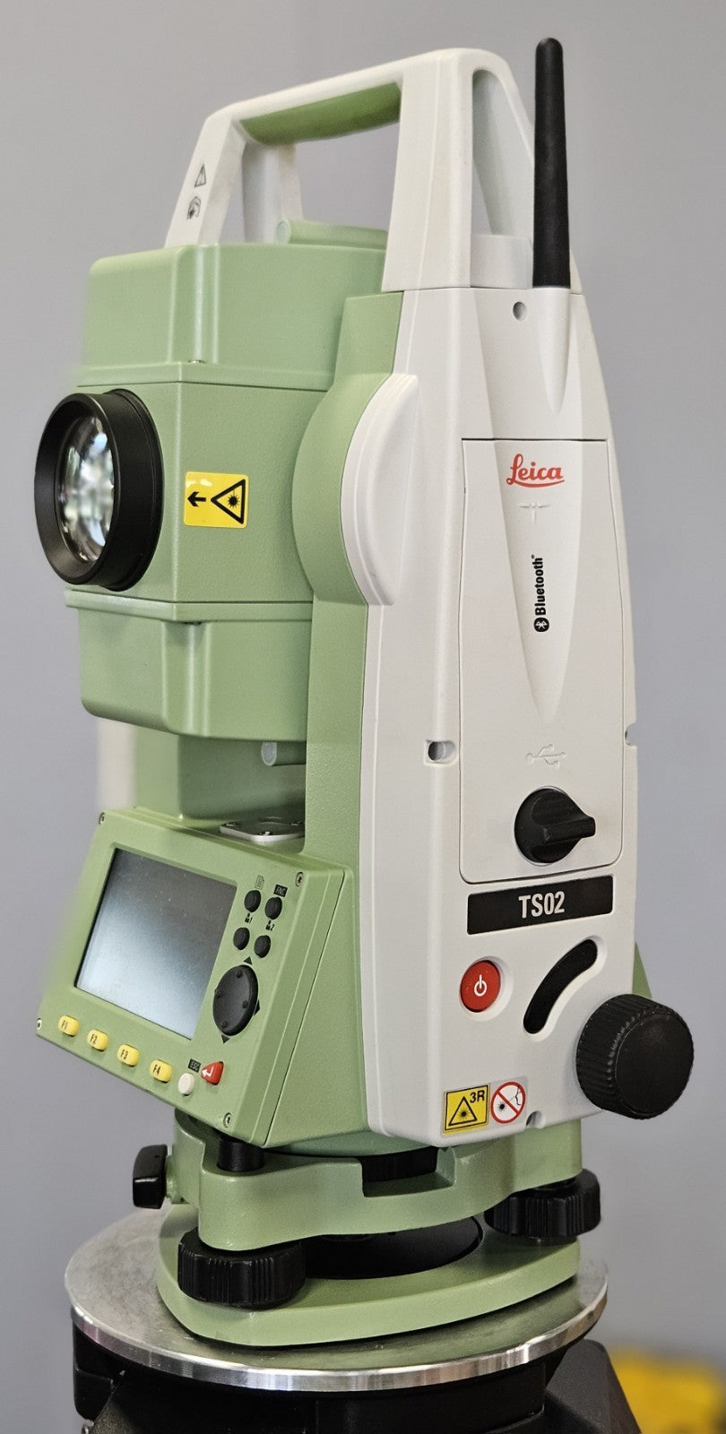 Leica TS02 7" Reflectorless Survey Total Station
