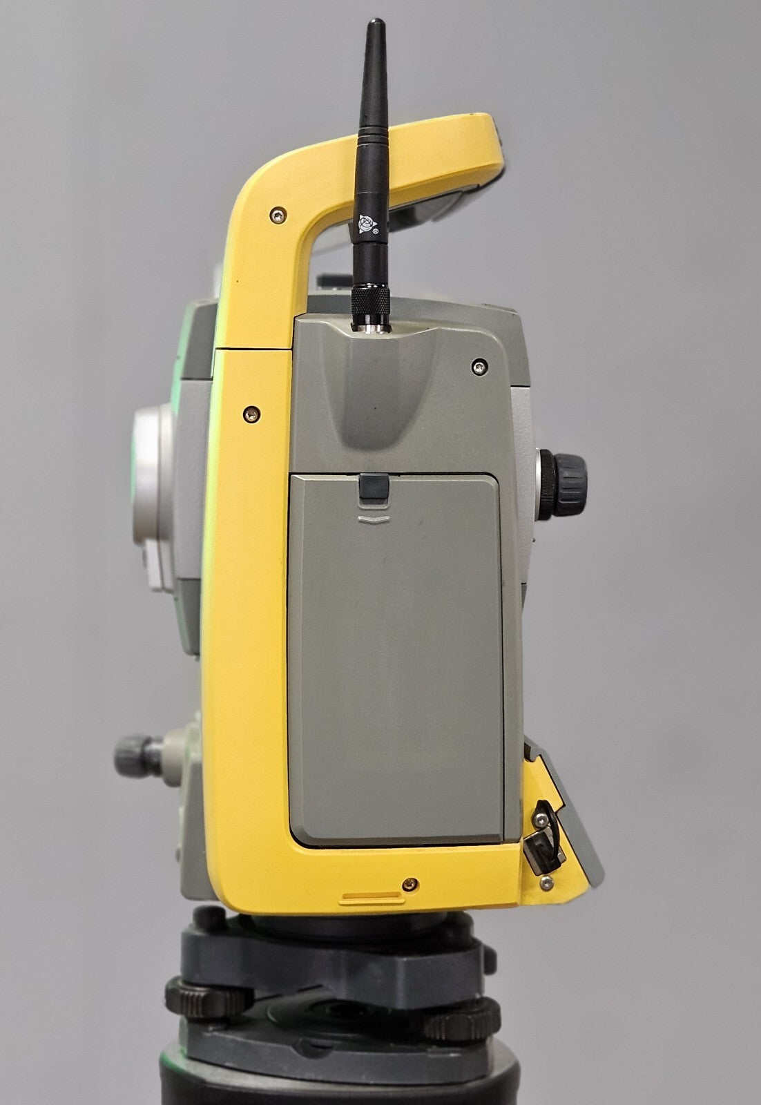 Trimble S6 3” DR+ Robotic Total Station Kit w/ TSC7 Access 2024 MT1000