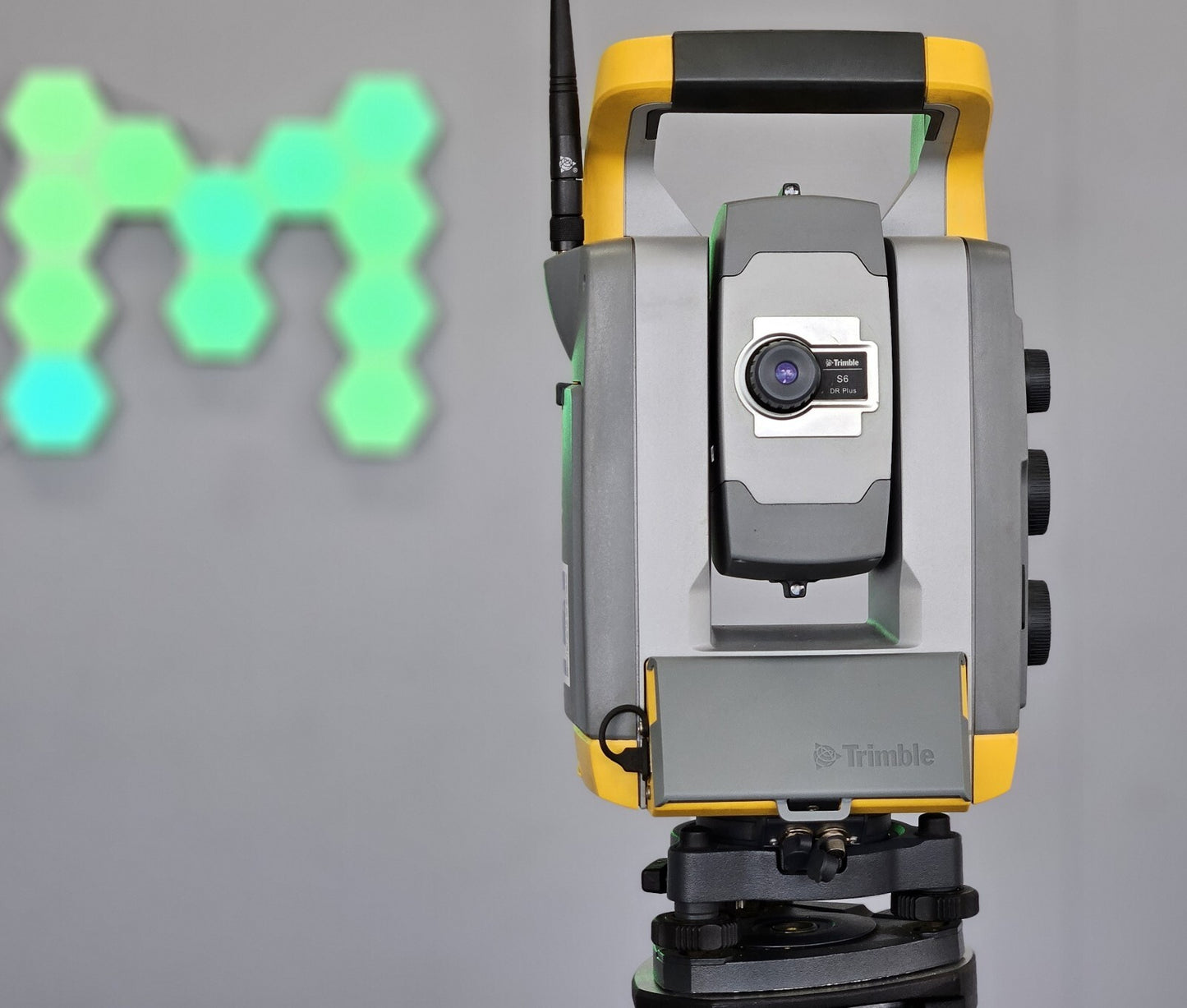 Trimble S6 3” DR Plus Robotic Survey Total Station w/ Vision - Calibrated
