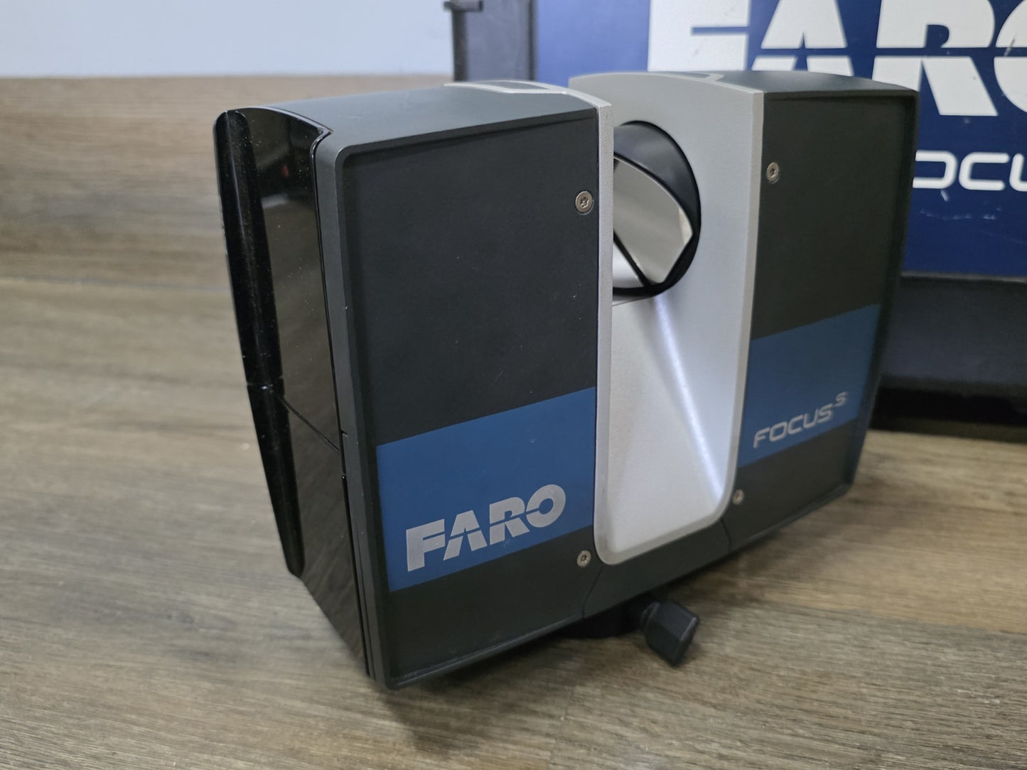 Faro Focus S70 3D Laser Scanner 976,000pps, 445 Scans, Manfrotto CF Tripod, 2021