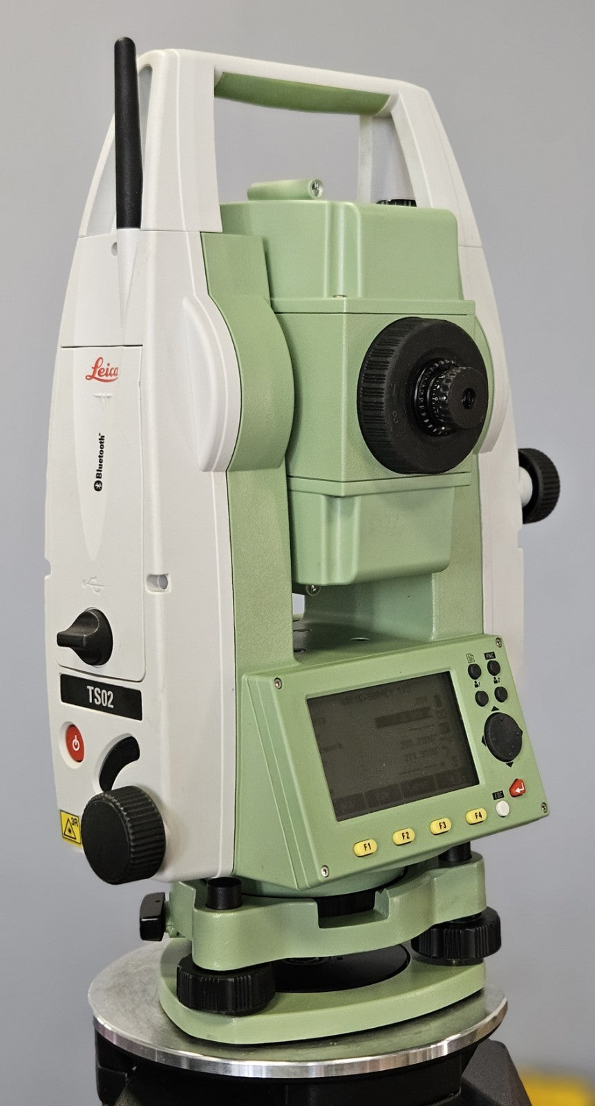 Leica TS02 7" Reflectorless Survey Total Station