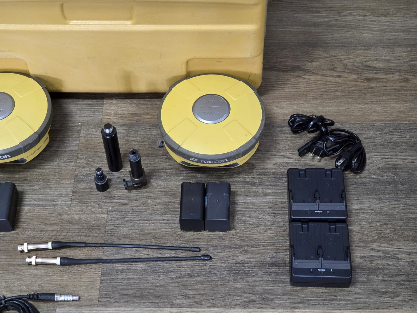 Topcon Dual Hiper V GPS Glonass Base & Rover RTK Survey Set UHF2 450-470MHz