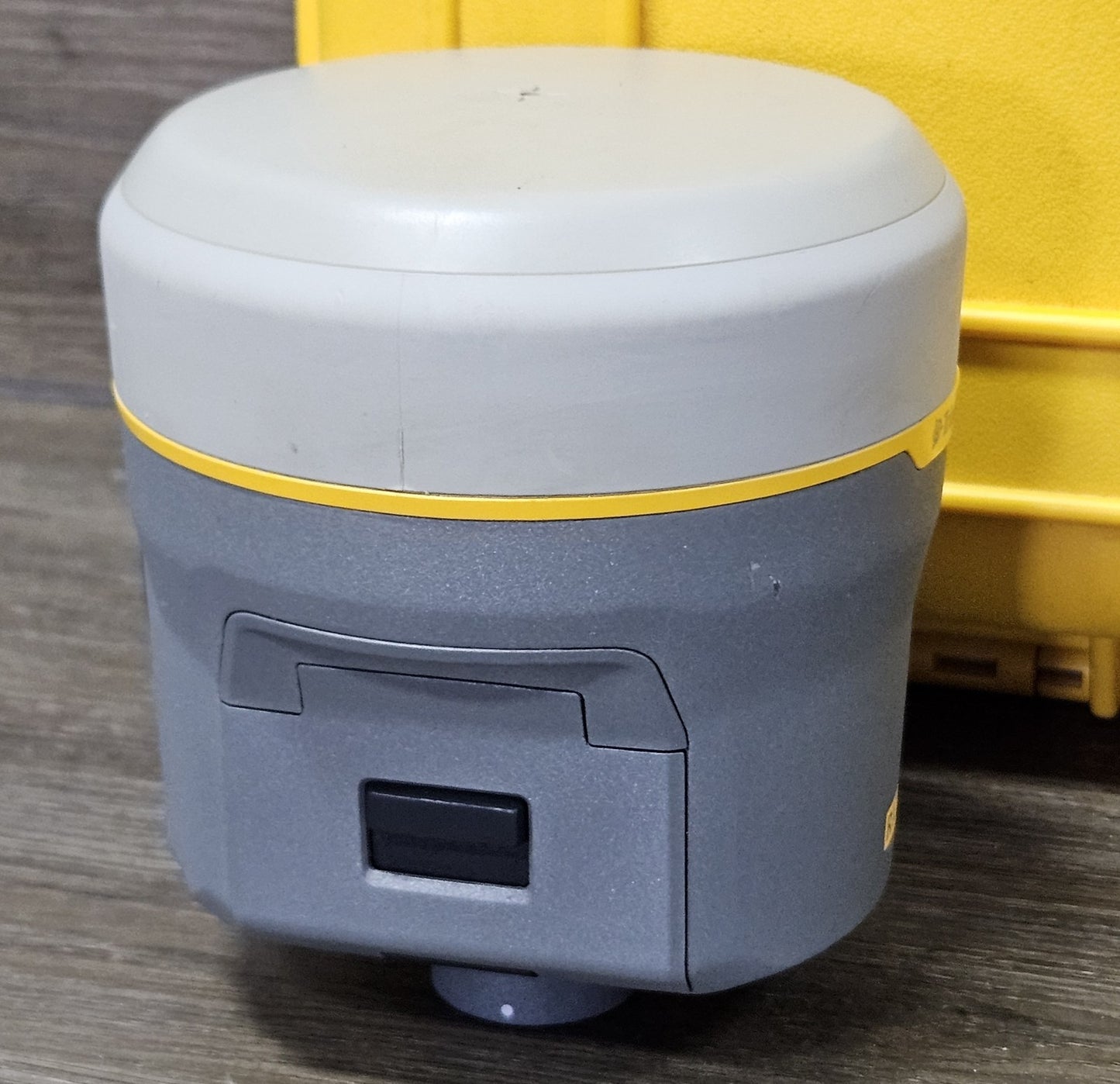 Trimble R12 GPS GNSS Beidou Galileo RTK UHF Rover Receiver 403-473MHz