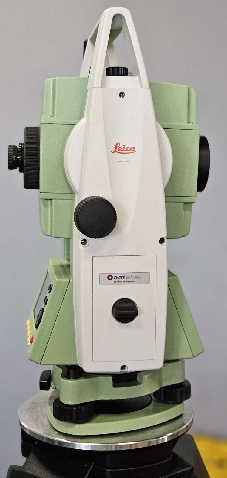 Leica TS02 7" Reflectorless Survey Total Station