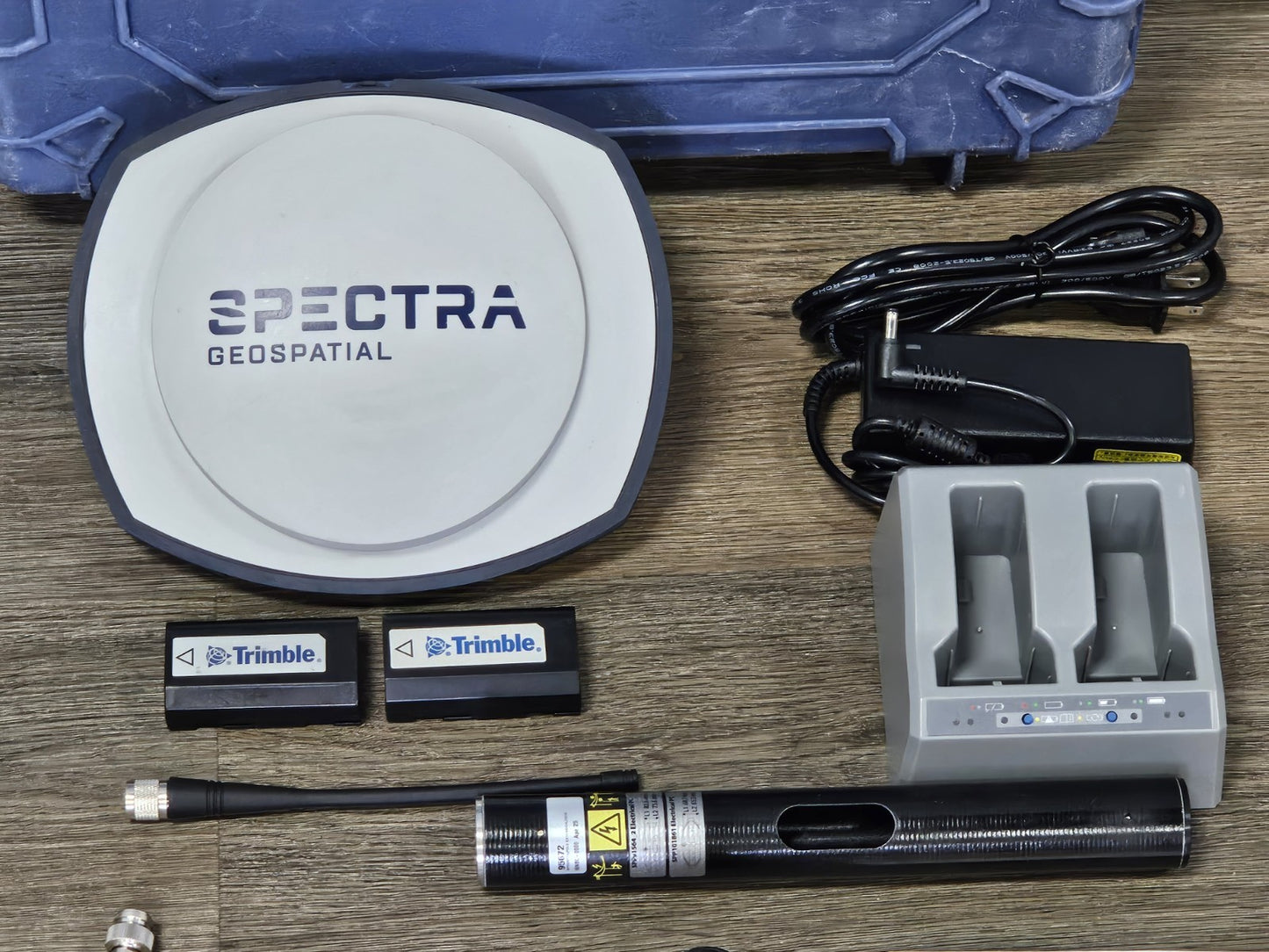 Spectra Precision SP85 GPS GNSS BeiDou Galileo Base OR Rover Receiver 403-470MHz