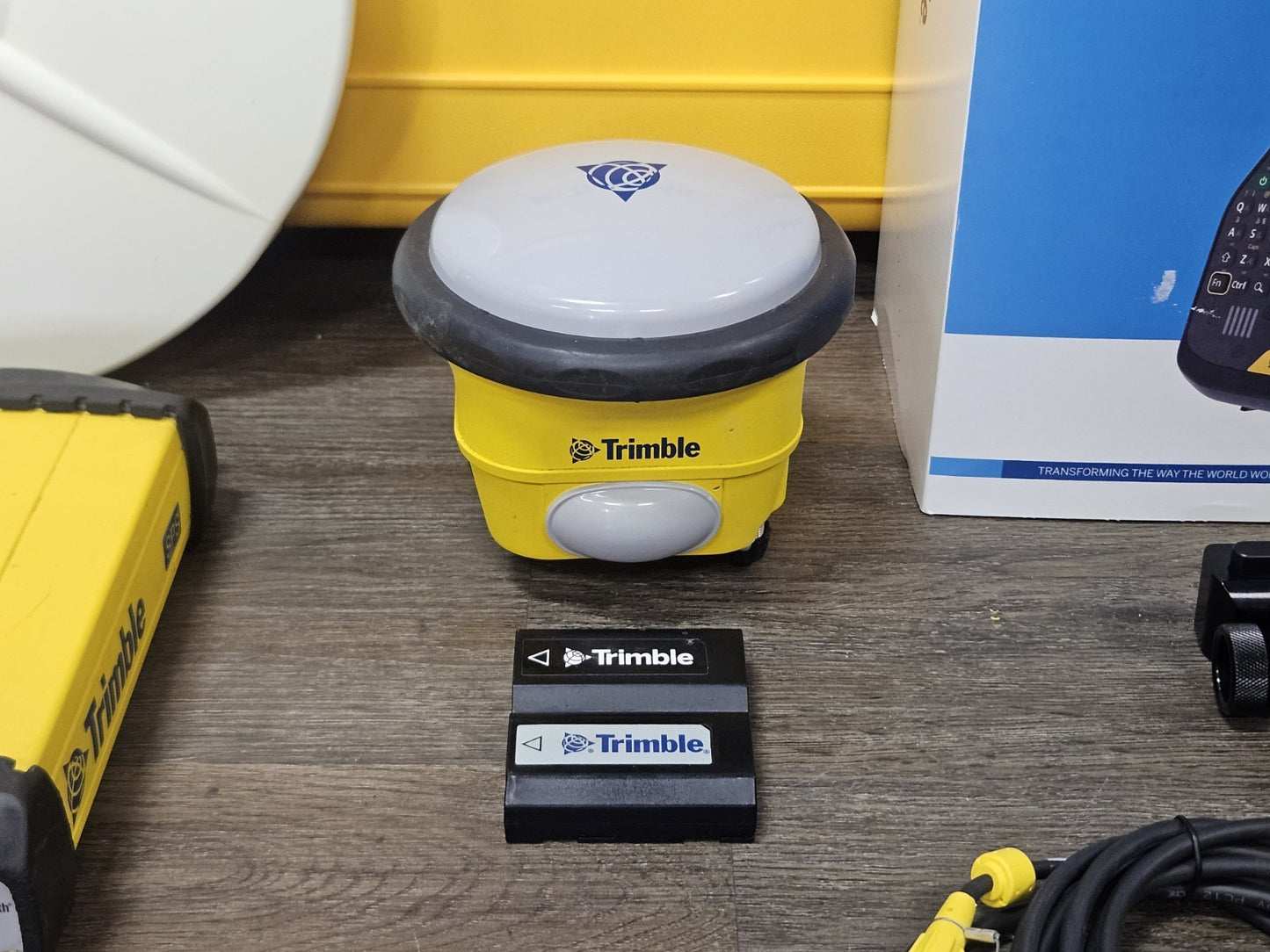 Trimble SPS855 R780 GPS GNSS GAL Bei Base Rover RTK Tilt TSC5 Siteworks 900MHz