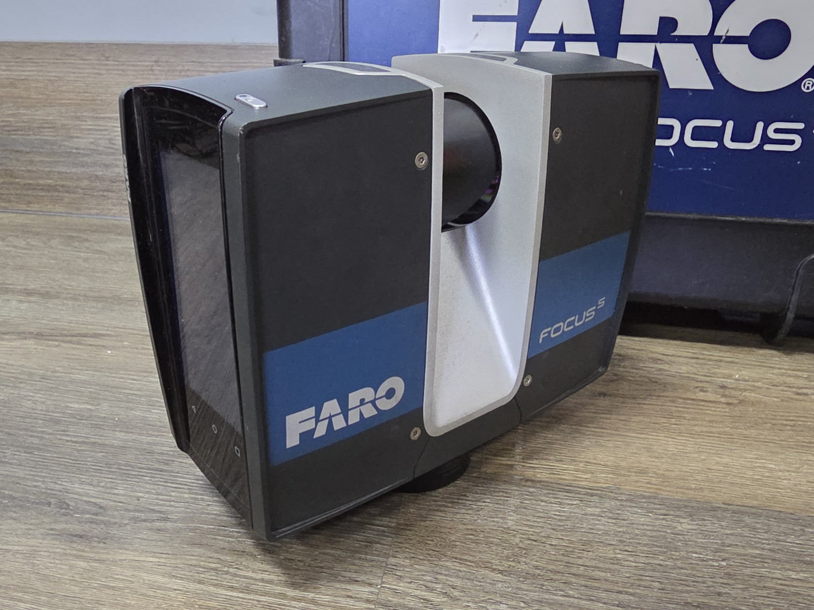 Faro Focus S70 3D Laser Scanner 976,000pps, 445 Scans, Manfrotto CF Tripod, 2021