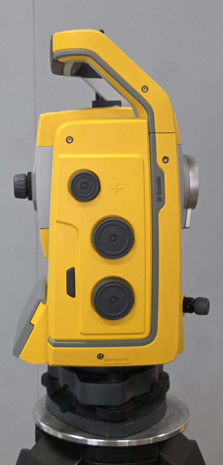 8712683