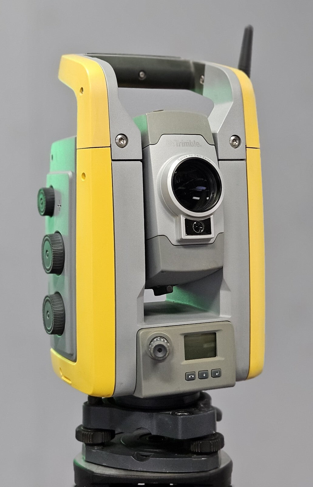 Trimble S6 3” DR+ Robotic Total Station Kit w/ TSC7 Access 2024 MT1000