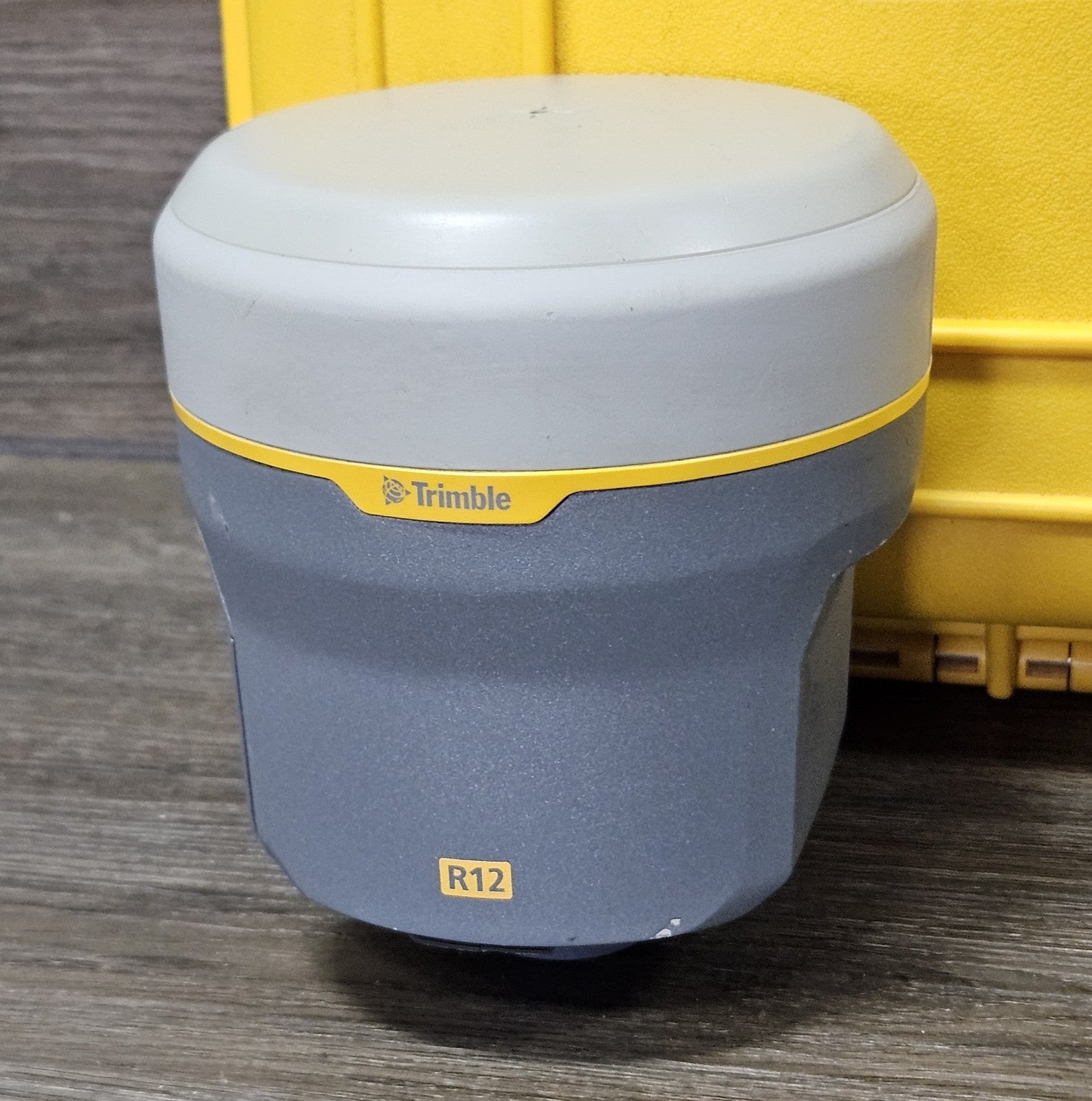 Trimble R12 GPS GNSS Beidou Galileo RTK UHF Rover Receiver 403-473MHz