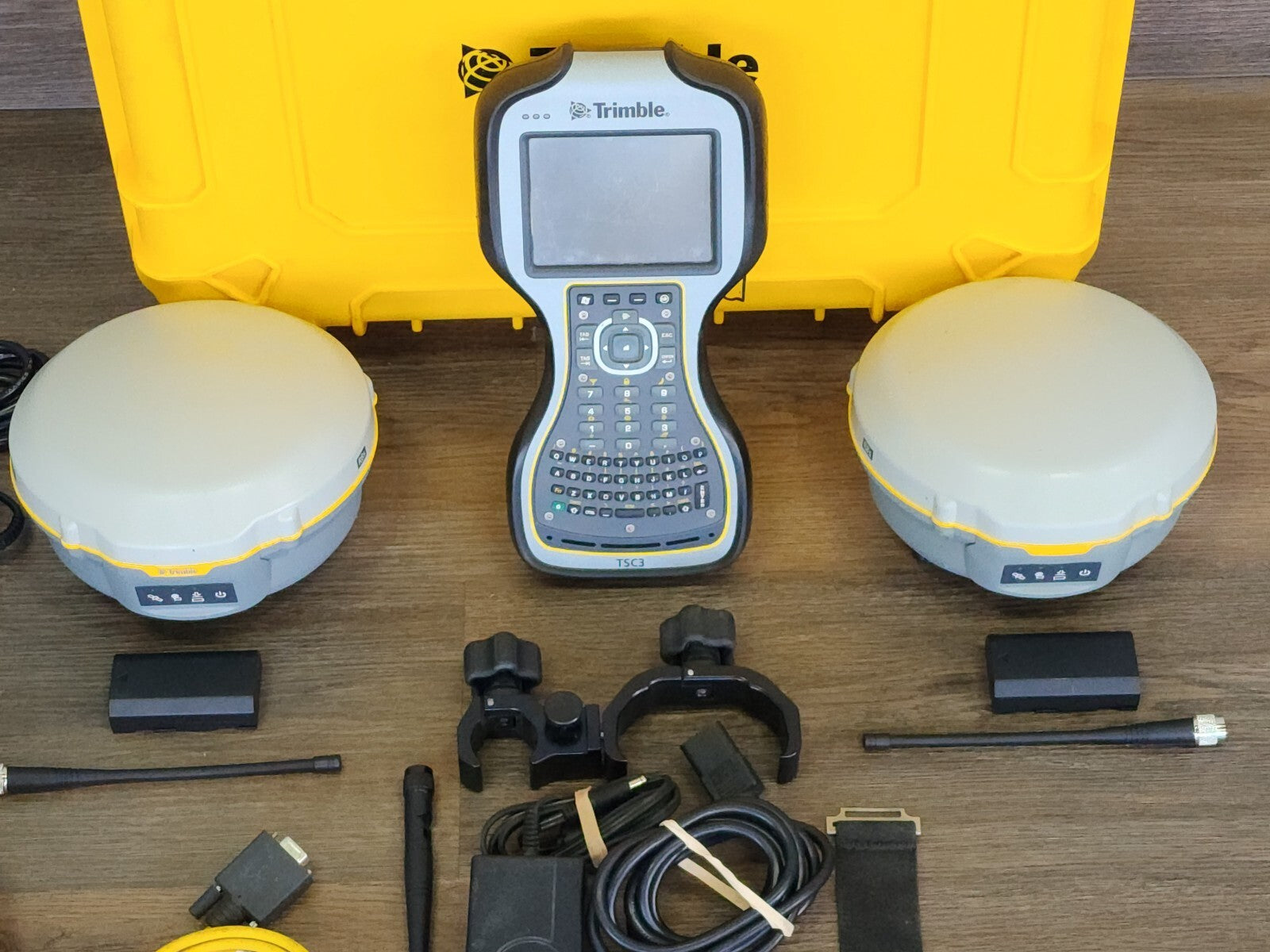 Trimble Dual R8S GPS GNSS Galileo Beidou Base Rover RTK System TSC3 Access 2.4GH