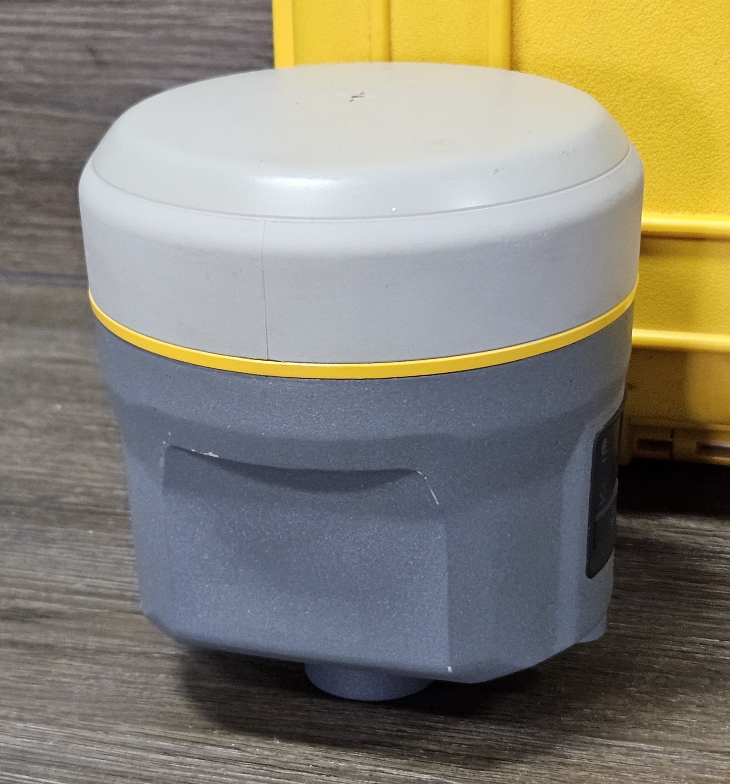 Trimble R12 GPS GNSS Beidou Galileo RTK UHF Rover Receiver 403-473MHz