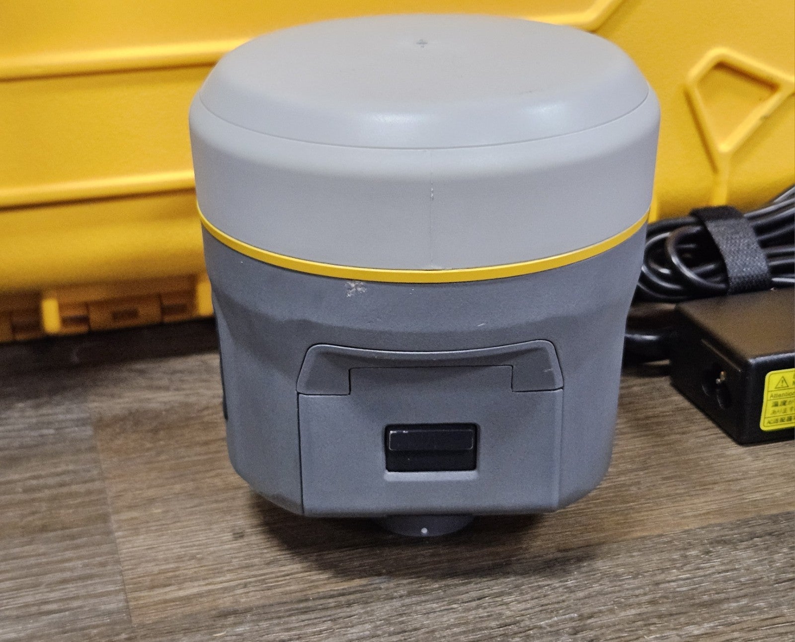 Trimble R12i GPS GNSS Beidou Galileo RTK UHF Rover Kit w/ TSC5 Access 2025