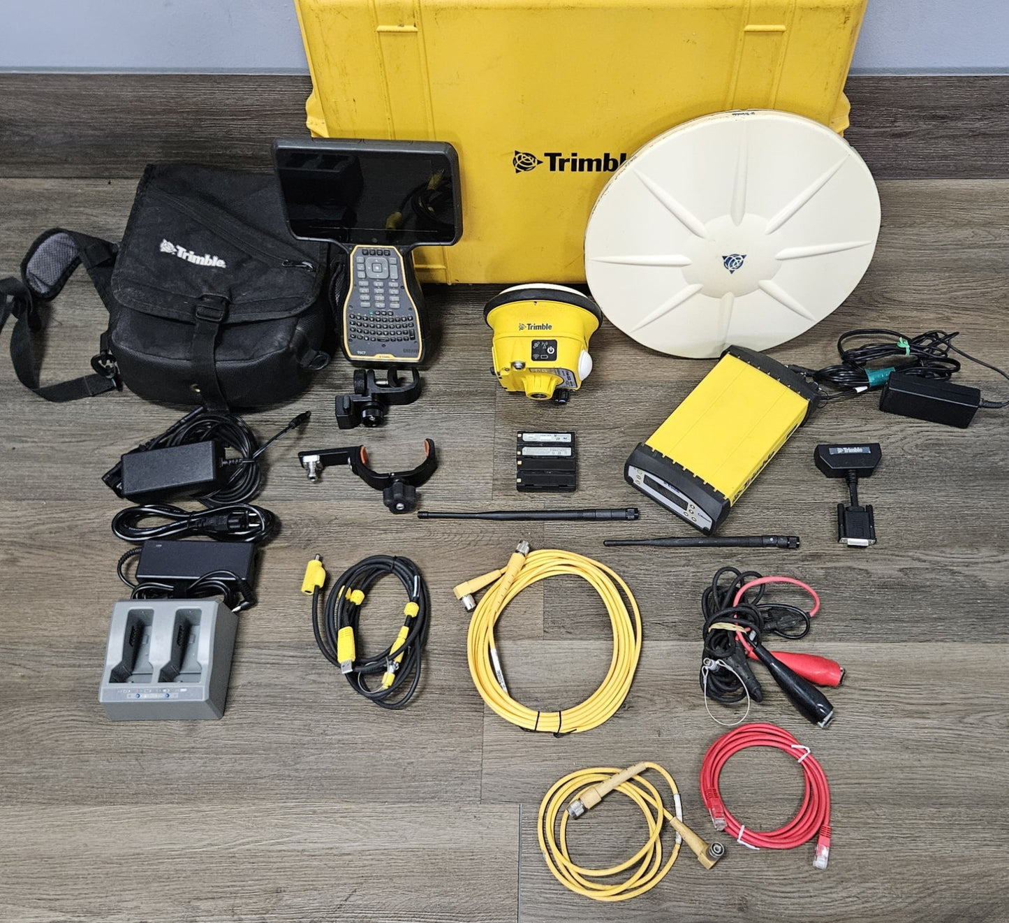 Trimble SPS855 SPS985 GPS GNSS Base Rover RTK Kit TSC7 Siteworks 410-470MHZ UHF