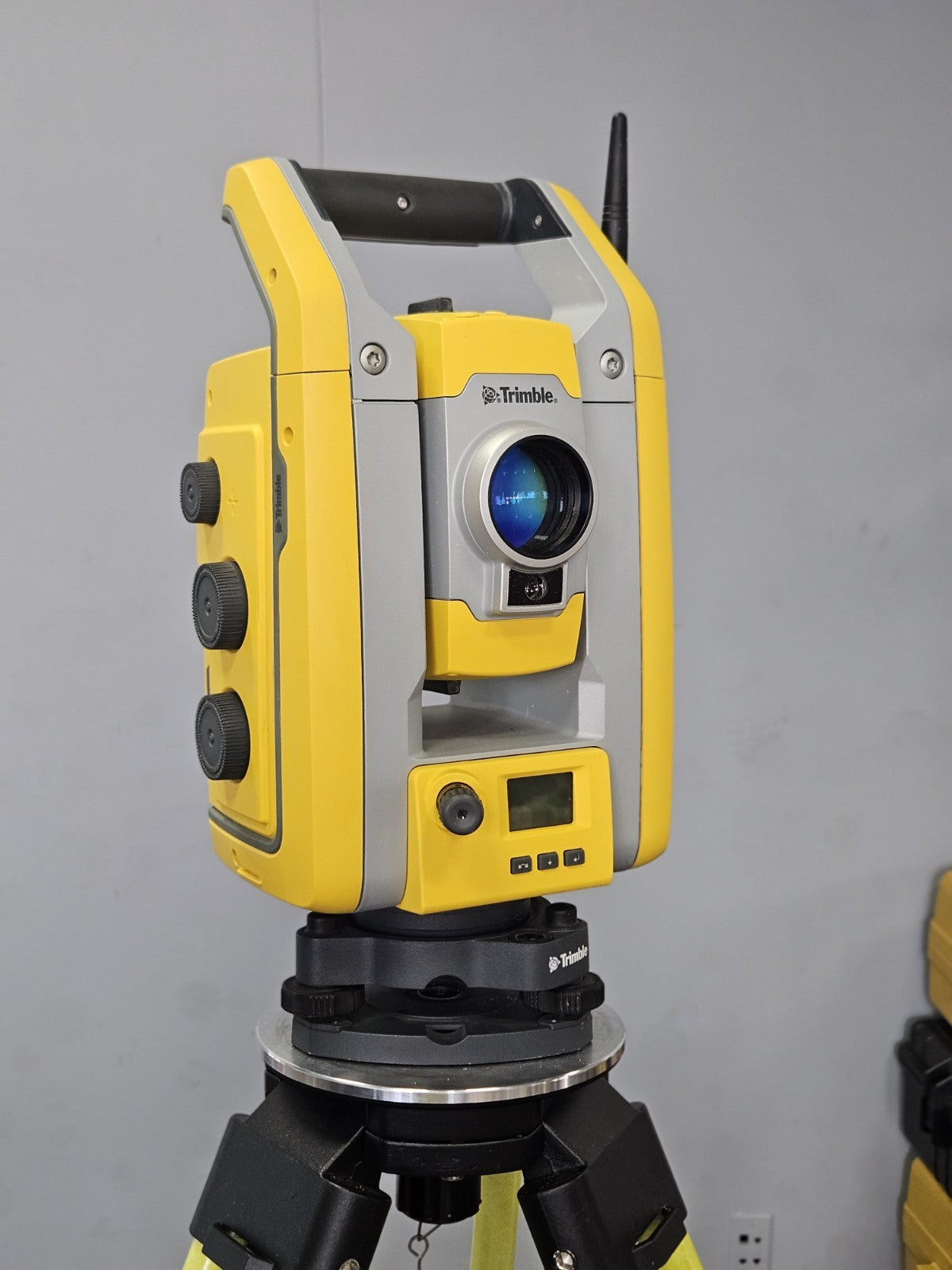 Trimble S5 3” DR+ Robotic Total Station Kit w/ TSC7 Data Collector Access MT1000