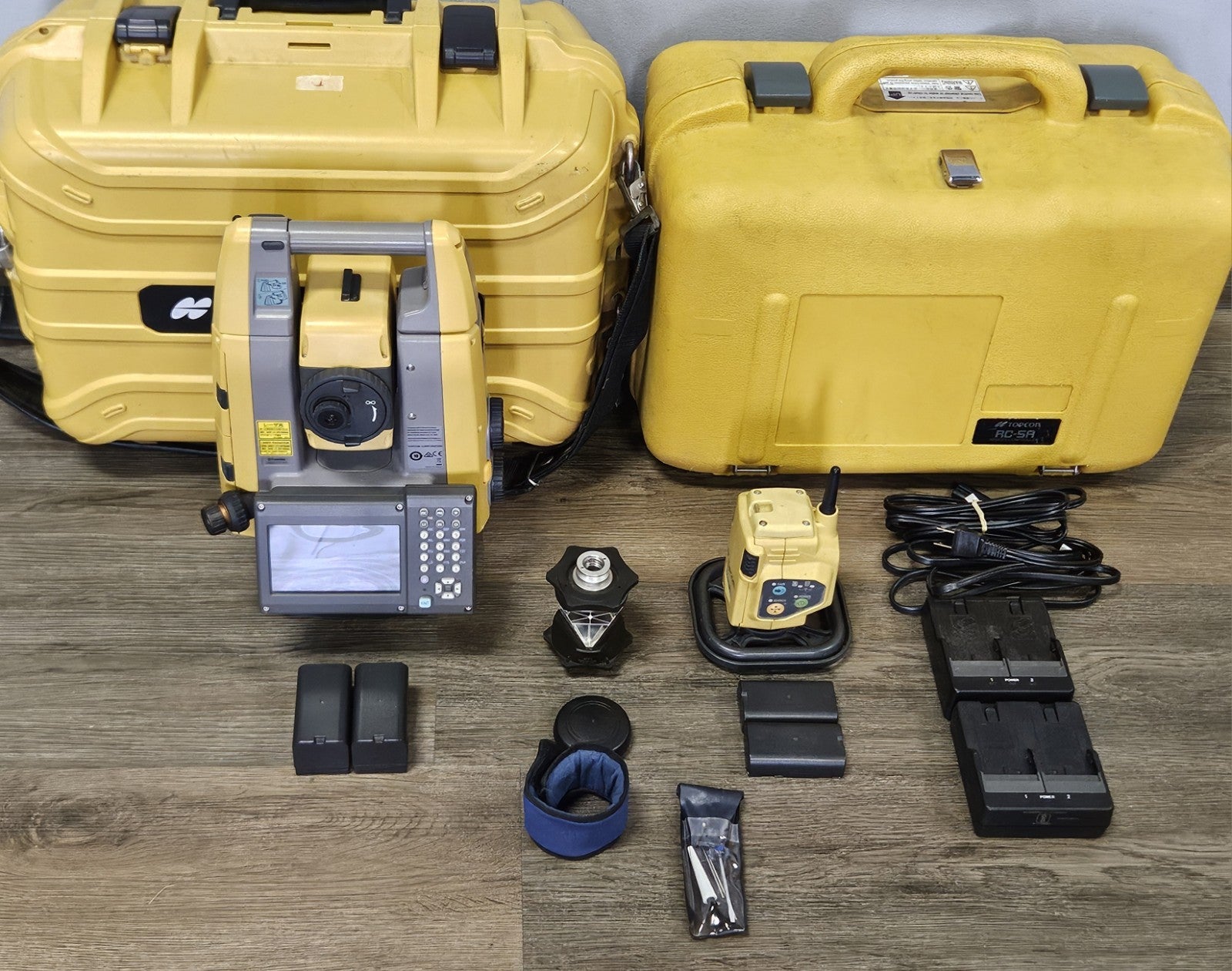 Topcon GT-1003 3" Robotic Survey Total Station w/ RC-5 Remote & ATP1 Prism