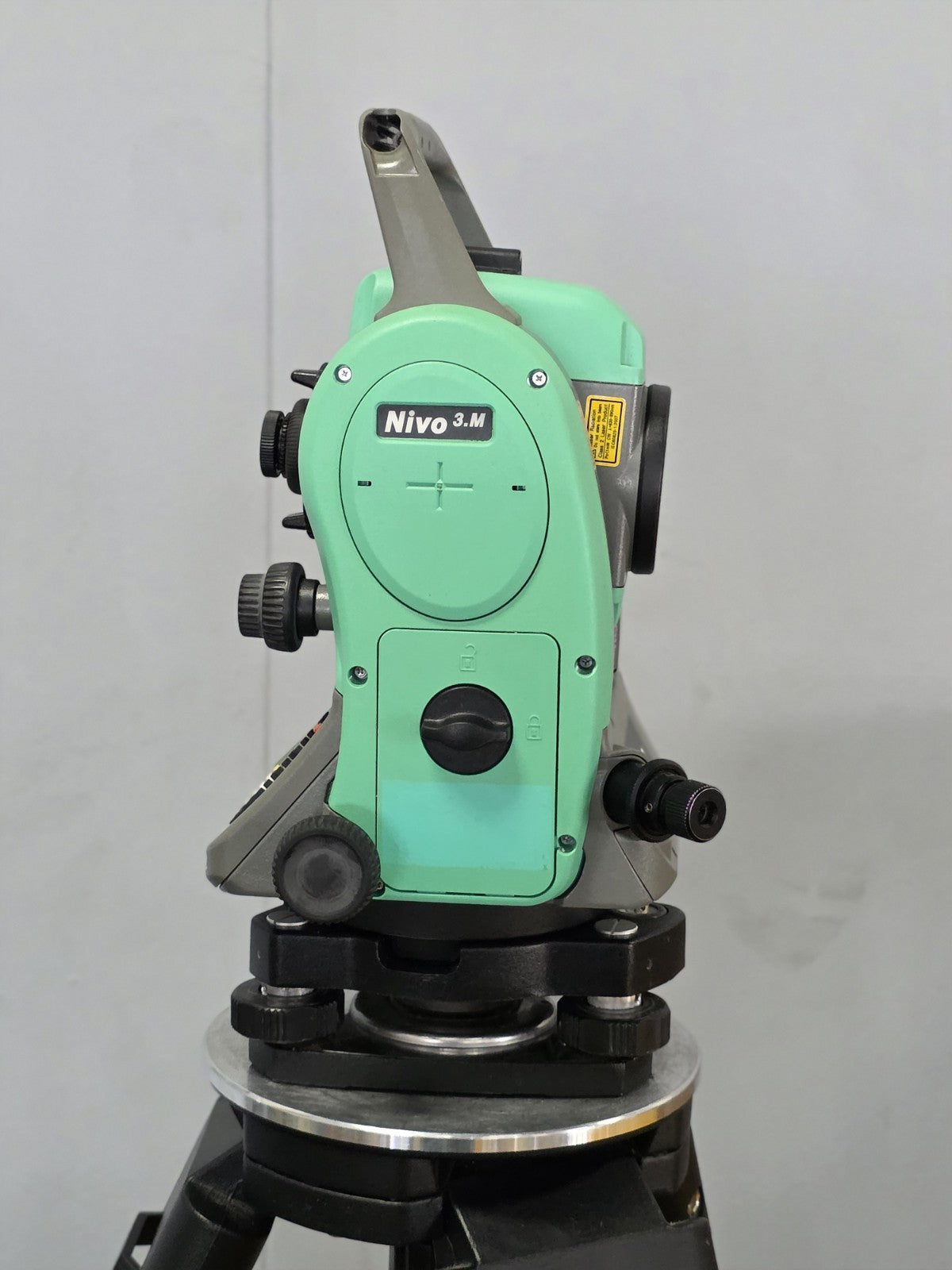9053556