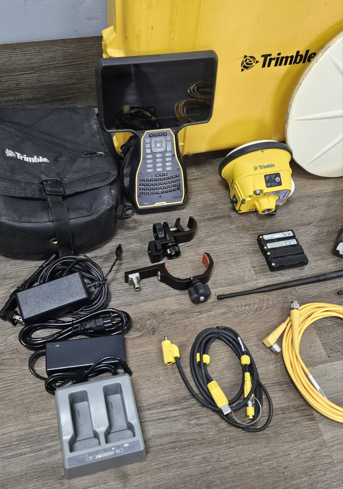 Trimble SPS855 SPS985 GPS GNSS Base Rover RTK Kit TSC7 Siteworks 410-470MHZ UHF