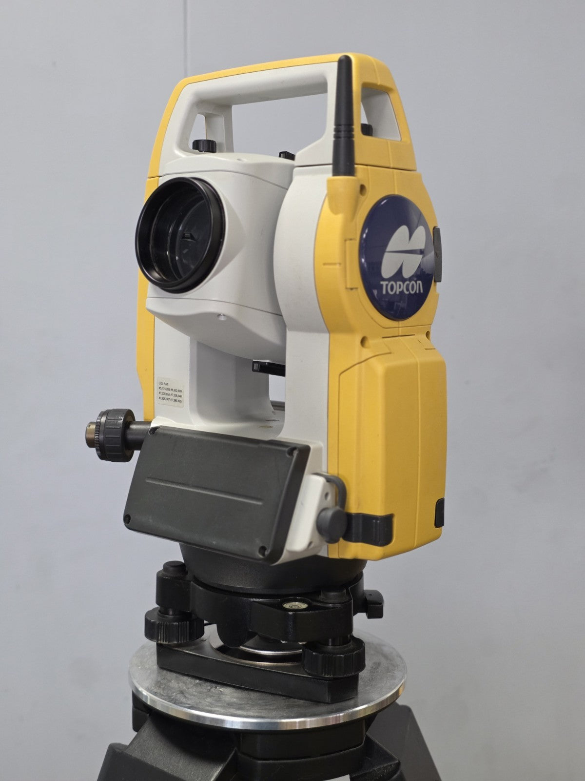Topcon ES-65 5" Reflectorless Surveying Total Station Prismless ES65