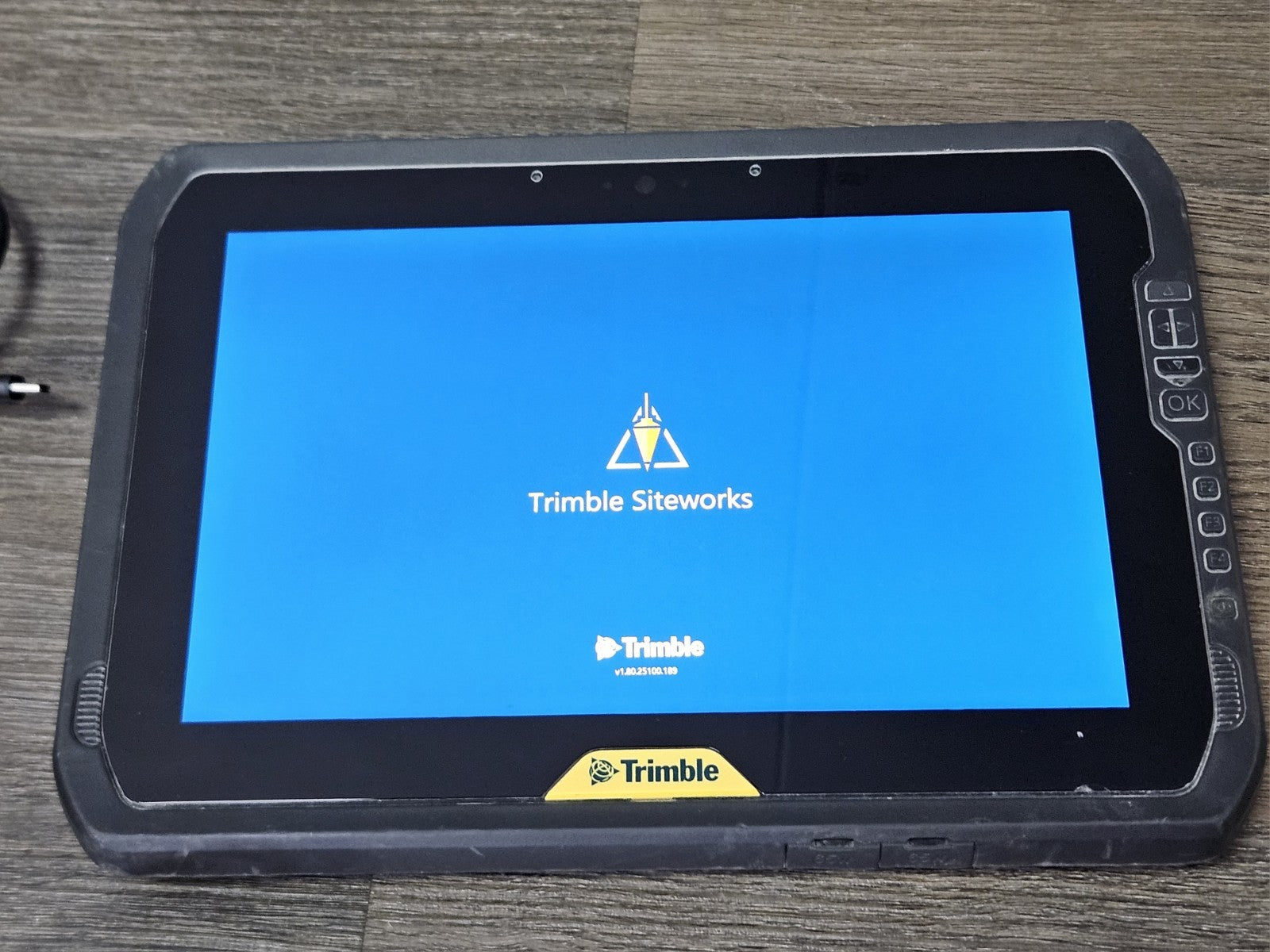 Trimble T100 GNSS TS Data Collector Tablet w/ Siteworks 1.80 SPS Construction