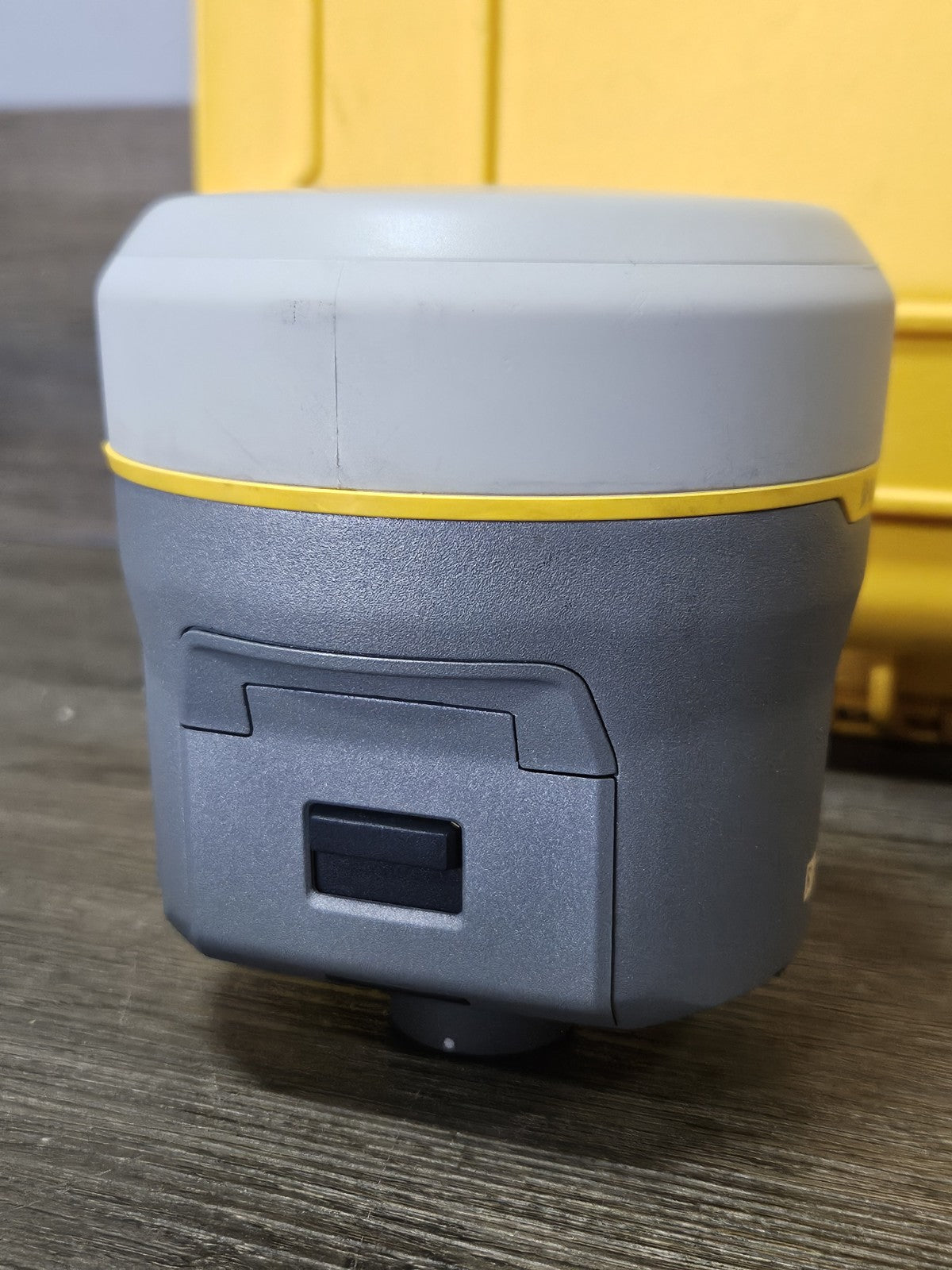 Trimble R12i GPS GNSS Beidou Galileo RTK UHF Rover Kit w/ TSC7 Access 2025