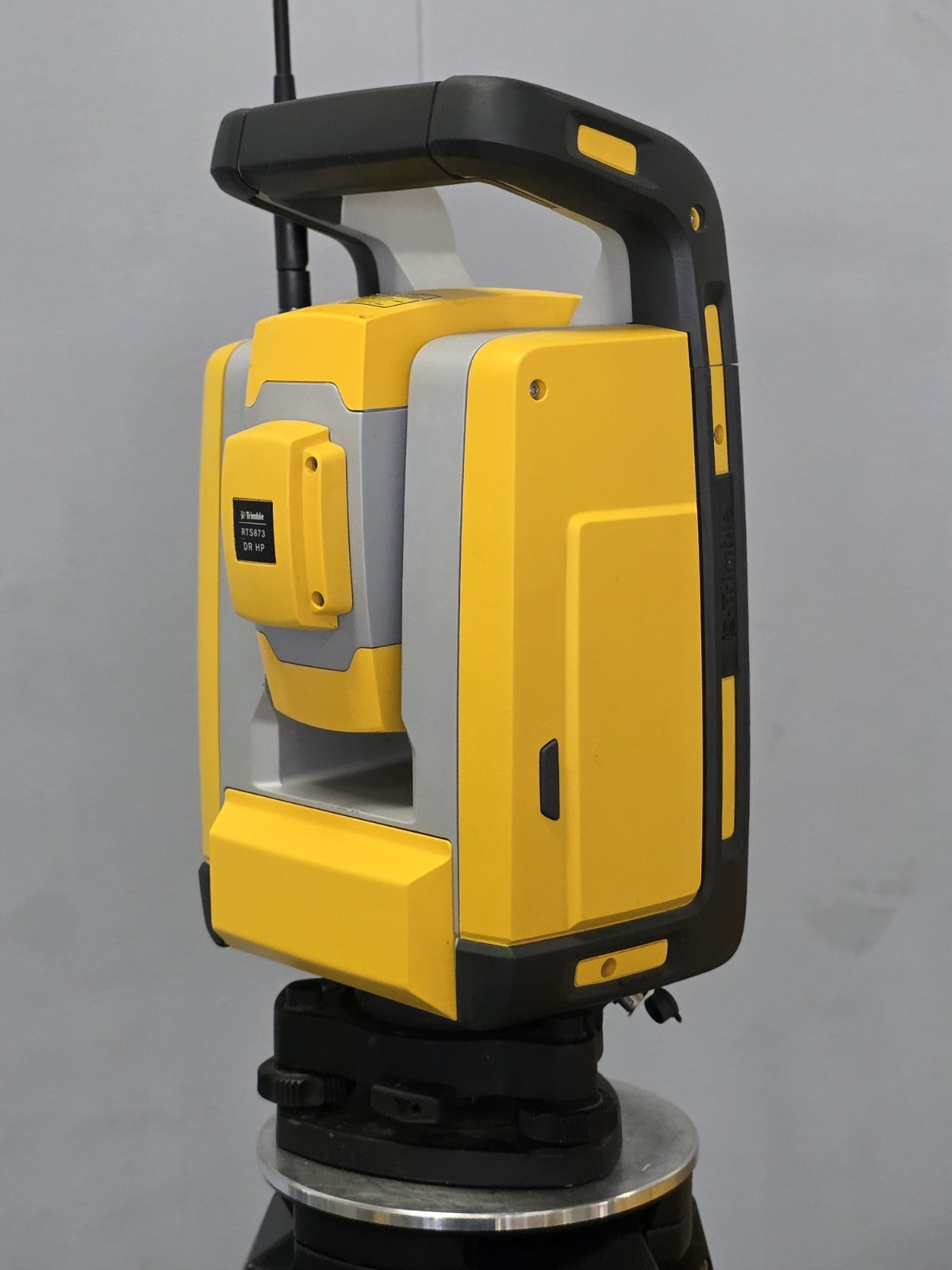 9042938