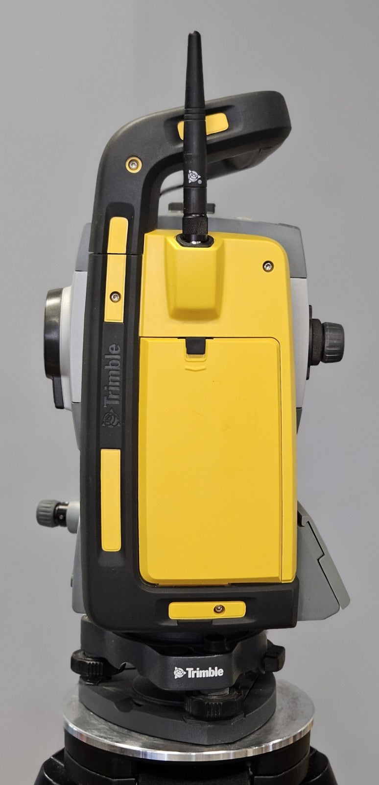 Trimble RTS573 3” DR+ Robotic Total Station Kit w/ T10 Tablet FieldLink MT1000