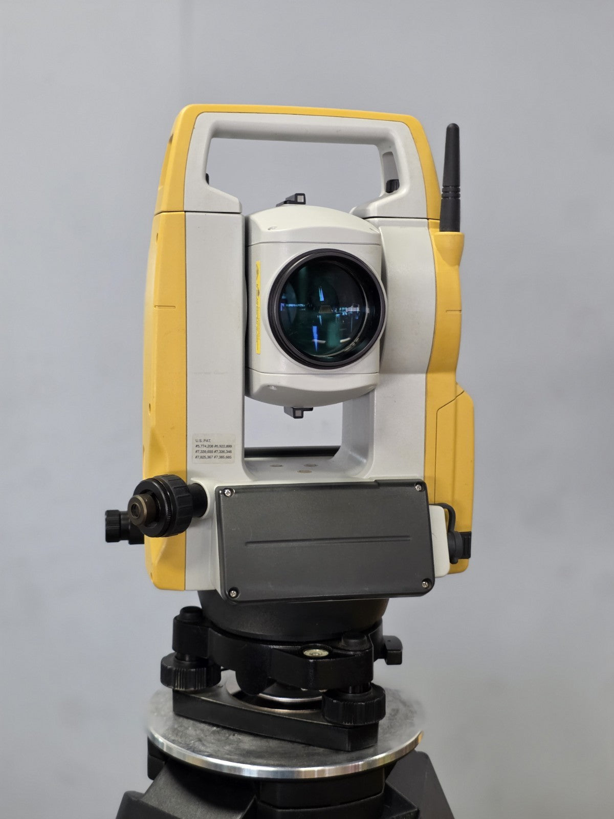 Topcon ES-65 5" Reflectorless Surveying Total Station Prismless ES65