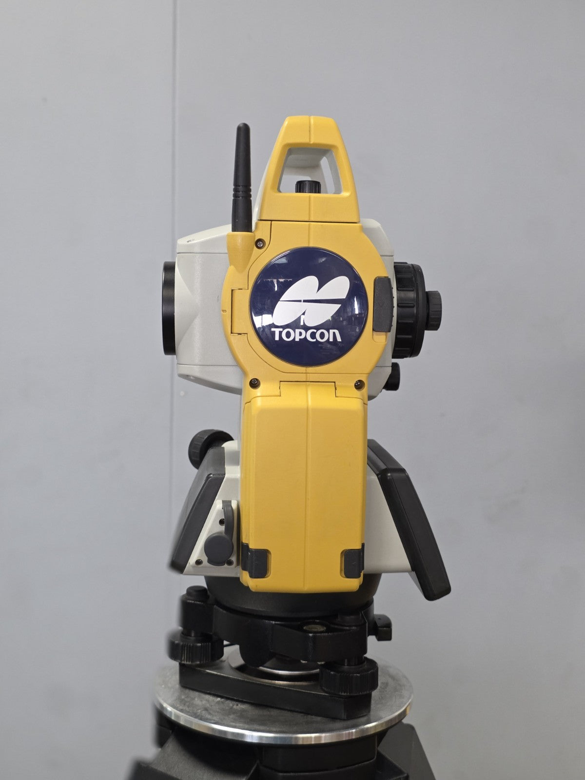 Topcon ES-65 5" Reflectorless Surveying Total Station Prismless ES65