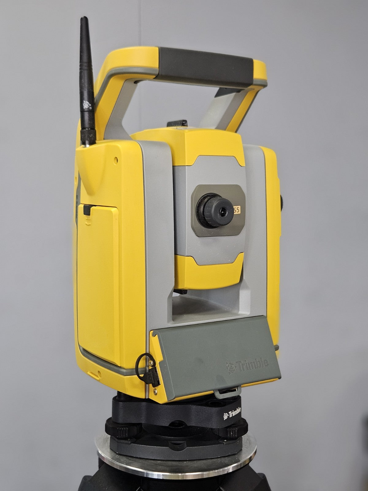 Trimble S5 3” DR+ Robotic Total Station Kit w/ TSC7 Data Collector Access MT1000