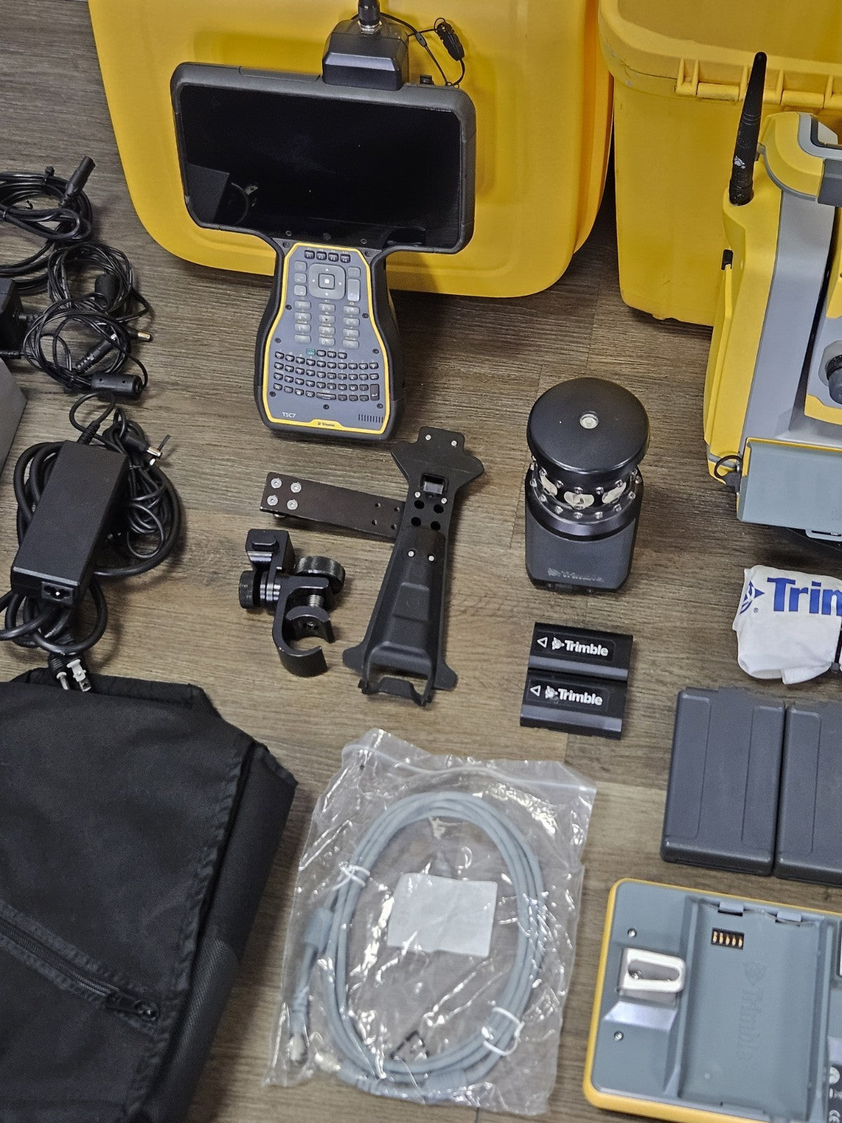Trimble S5 3” DR+ Robotic Total Station Kit w/ TSC7 Data Collector Access MT1000