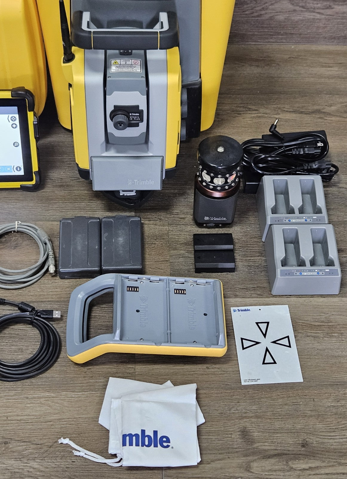 Trimble RTS573 3” DR+ Robotic Total Station Kit w/ T10 Tablet FieldLink MT1000