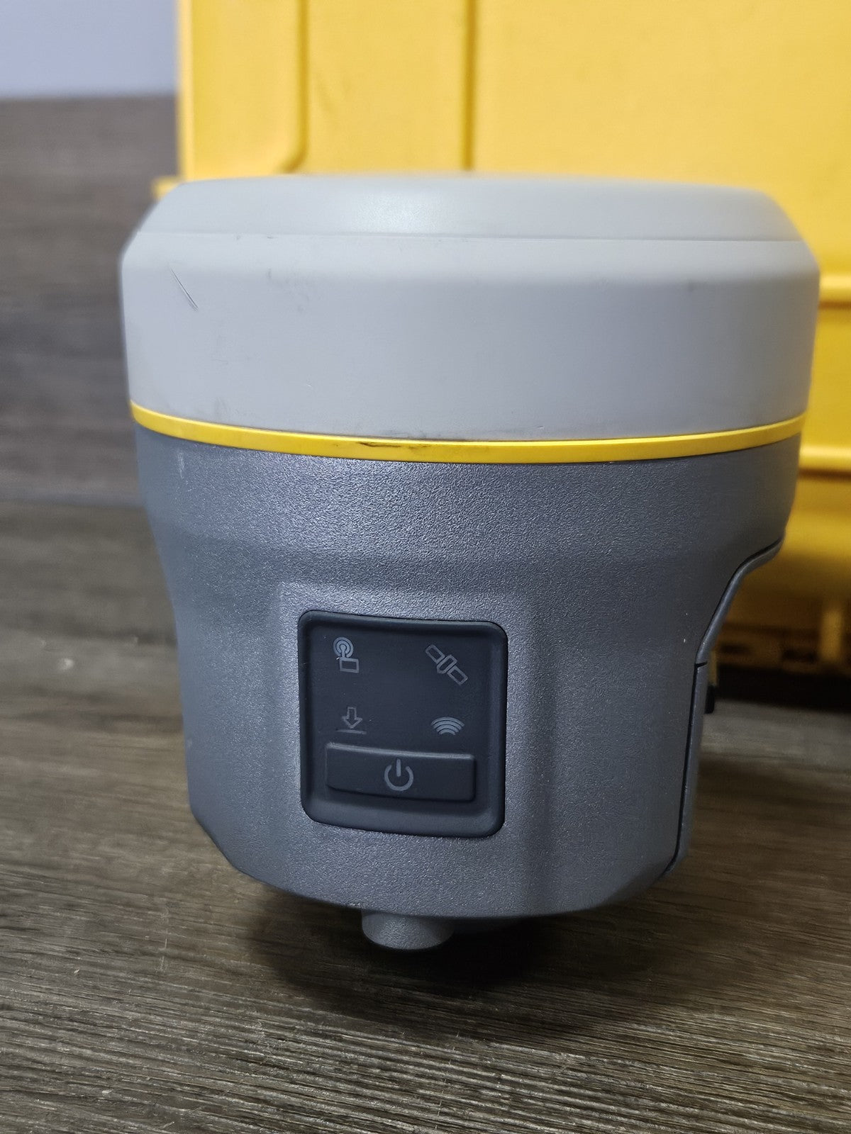 Trimble R12i GPS GNSS Beidou Galileo RTK UHF Rover Kit w/ TSC7 Access 2025